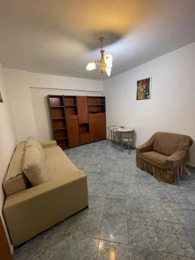 Luanaapartments #2 Otopeni Kültér fotó